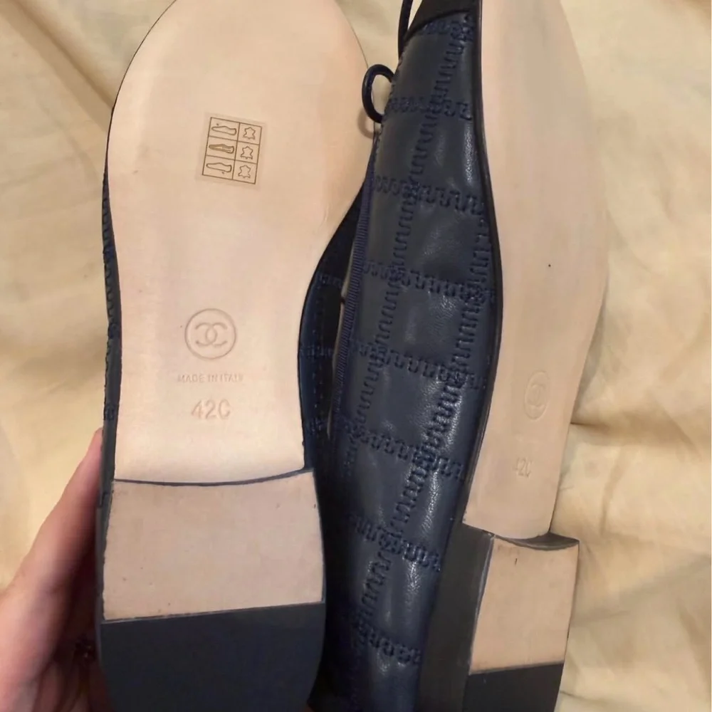 Chanel Navy Quilted Bow Cap-Toe Ballet Flats - Picture 4 of 4